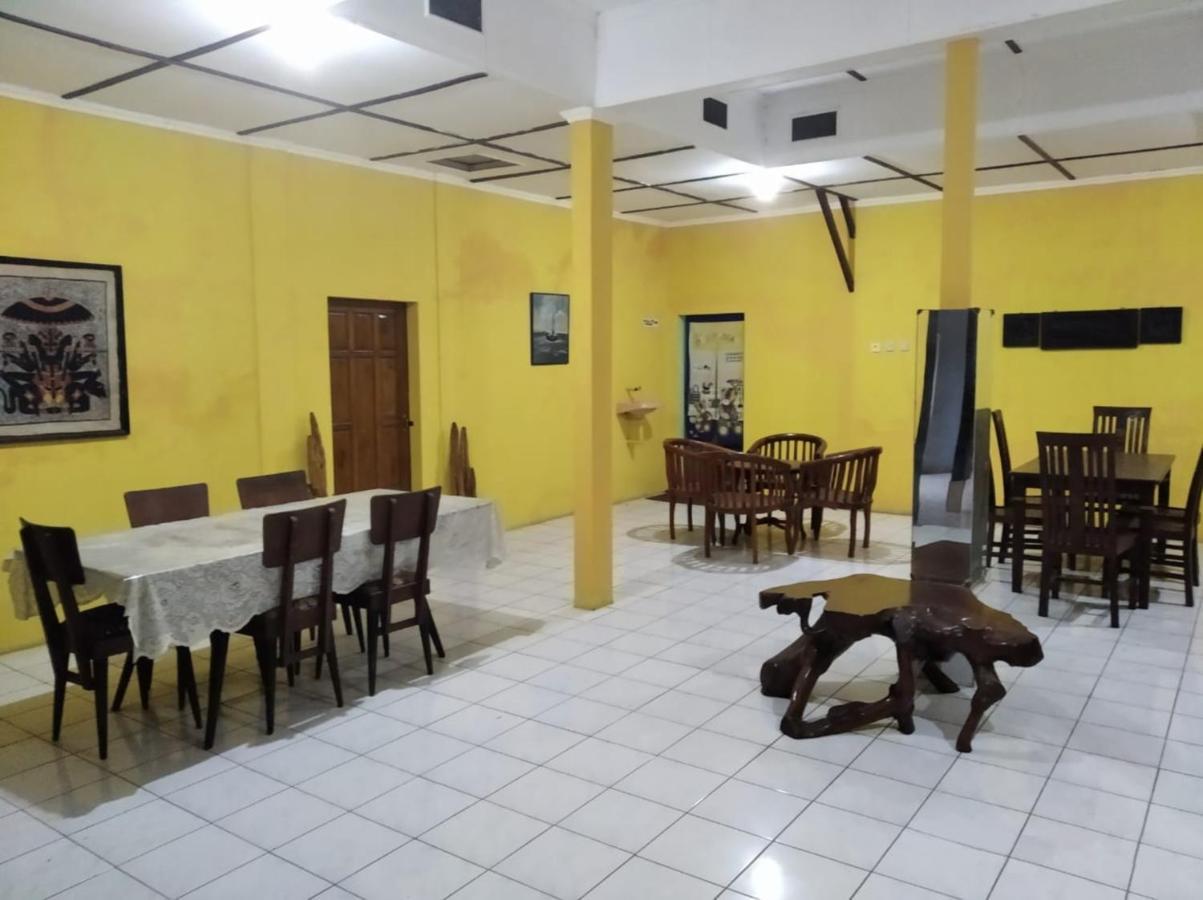 Hotel Dirgantara Parakan  Екстериор снимка